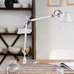 โคมไฟตั้งโต๊ะ / Table Lamps